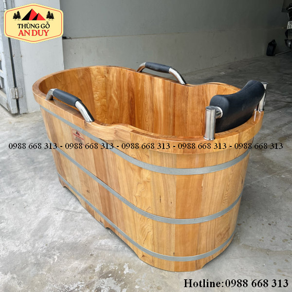 Lòng bồn tắm bằng gỗ Pơmu và van xả Inox