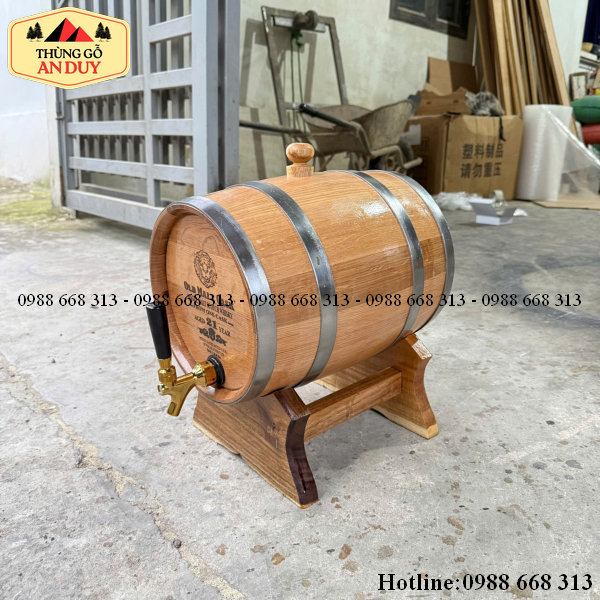 Ngâm rượu bằng thùng gỗ sồi ngâm rượu 10L giúp rượu nhanh lên màu hổ phách.