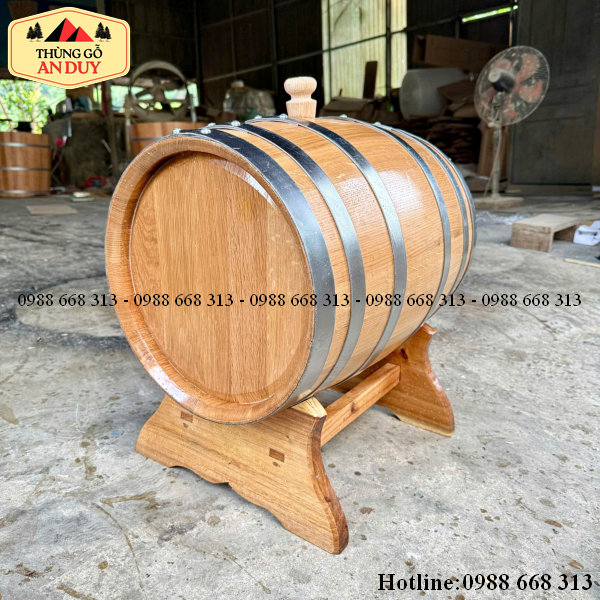 Xưởng sản xuất An Duy đóng gói giao hàng thùng gỗ sồi 30L toàn quốc an toàn.