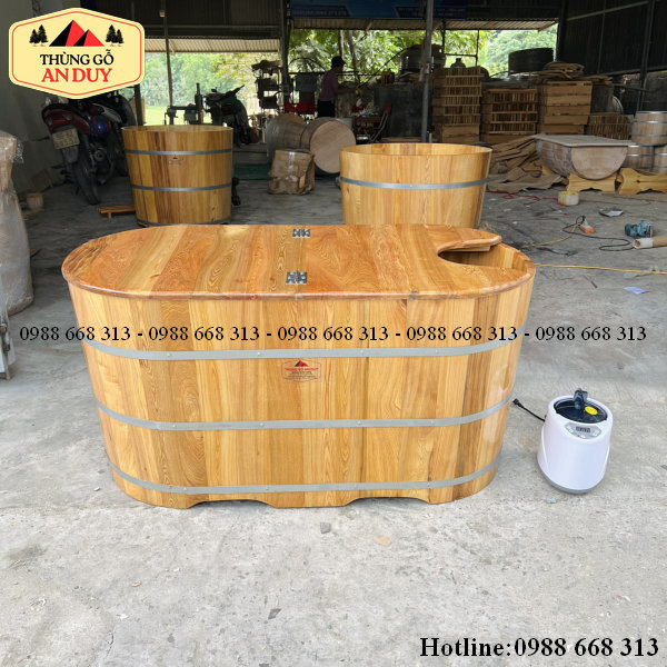 Bồn tắm gỗ kết hợp xông hơi tại nhà An Duy.